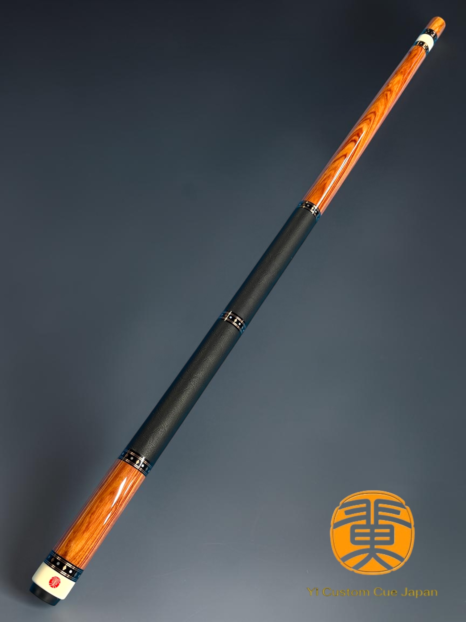 Yi 翼 CUSTOM CUE  #Cocobolo Wood / Straight Model / 黒革巻Wハンドル
