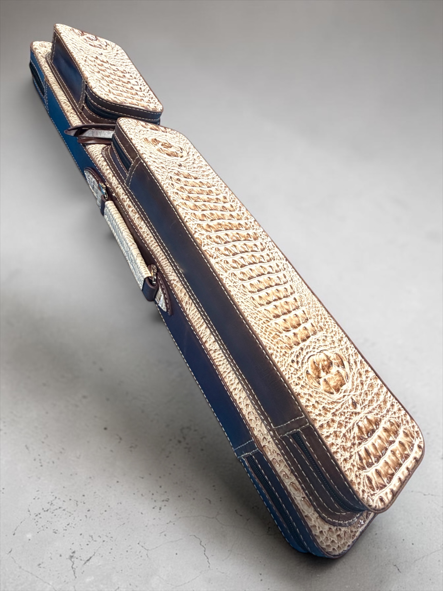 VOLTURI  SOFT CASE  Crocodile   CG3×6　#Natural Brown