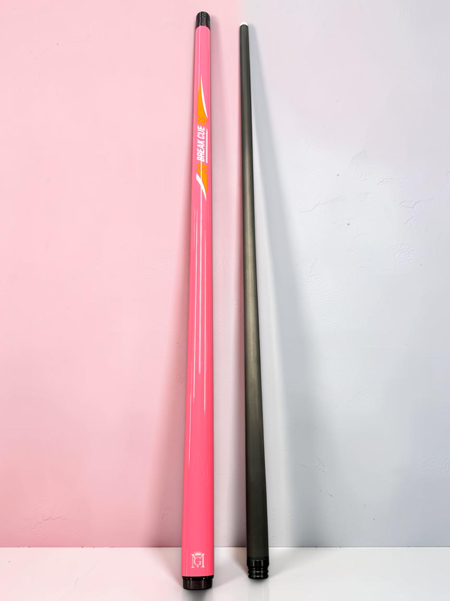 MG CARBON BREAK CUE　＃PINK