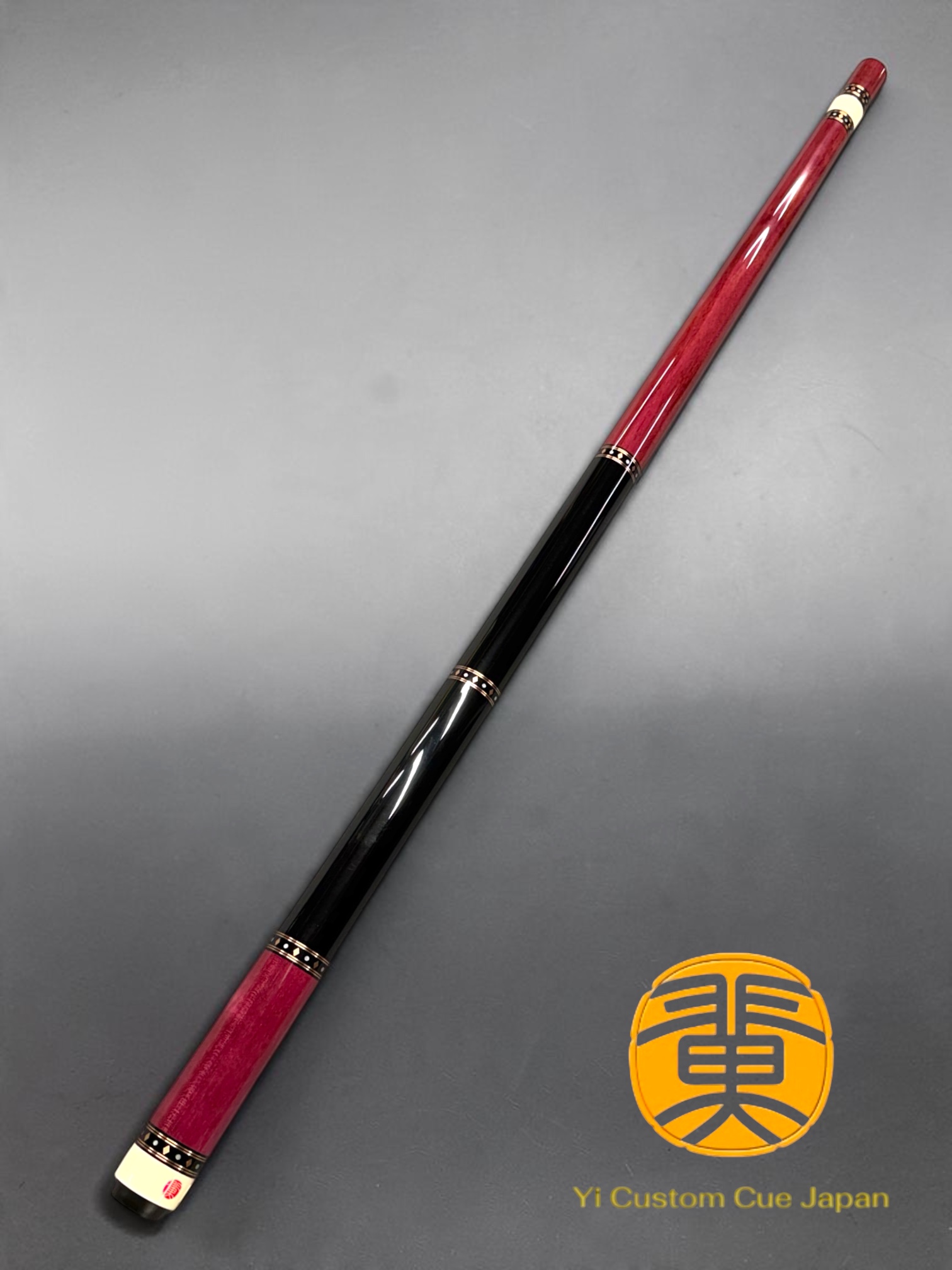 Yi 翼 CUSTOM CUE #Purple Heart / Straight Model / 黒檀Wウッドハンドル